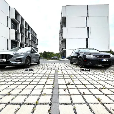 Zarembowicza 38 - Self Check-in 20h - Parking &lift *