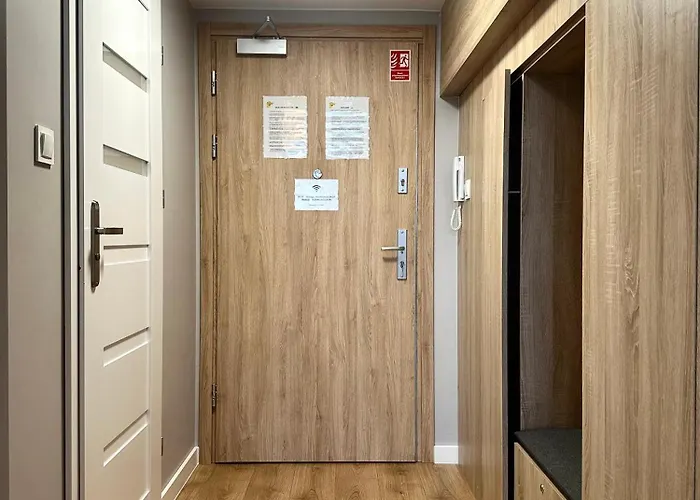 Zarembowicza 38 - Self Check-in 20h - Parking &lift *