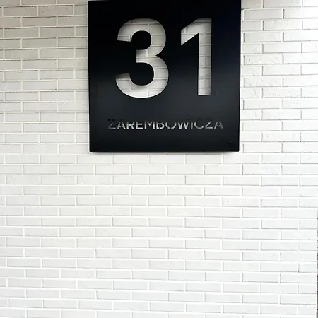 Zarembowicza 38 - Self Check-in 20h - Parking &lift *
