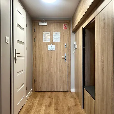 Zarembowicza 38 - Self Check-in 20h - Parking &lift *