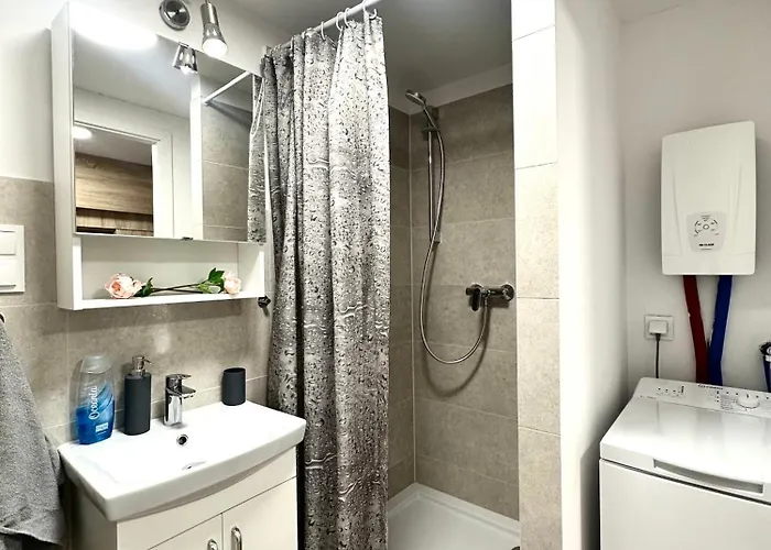 Zarembowicza 38 - Self Check-in 20h - Parking &lift ורוצלב